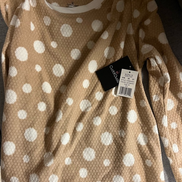Cuddl Duds Tan and White Polka Dot Kids Pajama Set - Picture 3 of 6